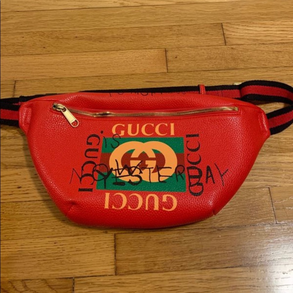 Authentic Gucci graffiti fanny pack